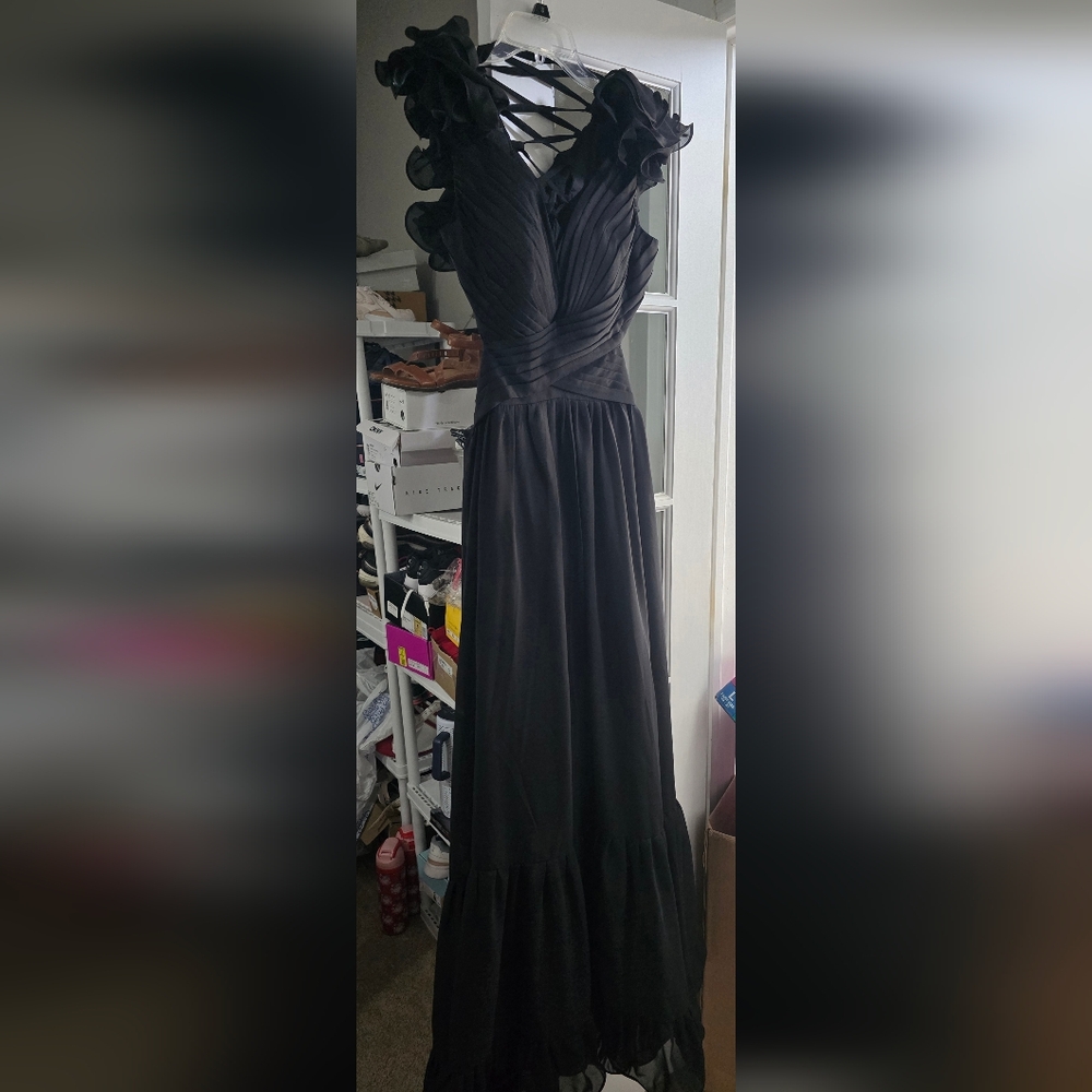 Mac Duggal? Black Ruffle Tiered Cut-Out Chiffon Gown Size 10 NEW (read) - Picture 3 of 11